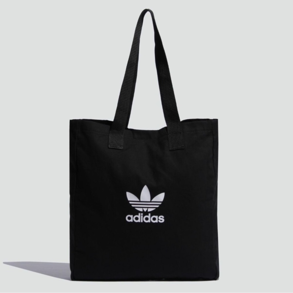 Adidas Originals trefoil shopper in black with ⭐️⭐️⭐️⭐️